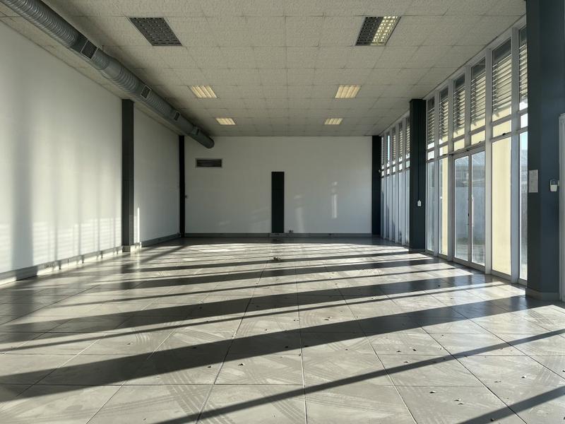 To Let commercial Property for Rent in Paarden Eiland Western Cape